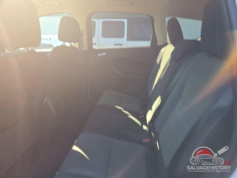 1FMCU0GX0GUC82837 2016 FORD ESCAPE photo no. 9