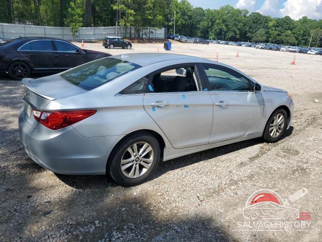 5NPEB4AC2DH597208 2013 HYUNDAI SONATA photo no. 3