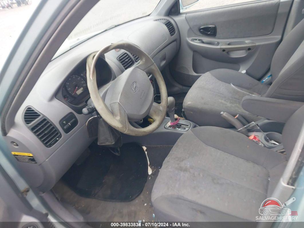 KMHCG45C73U475835 2003 HYUNDAI ACCENT photo no. 4
