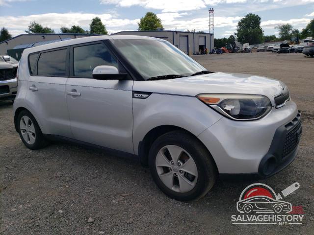 KNDJN2A26F7790583 2015 KIA SOUL photo no. 4