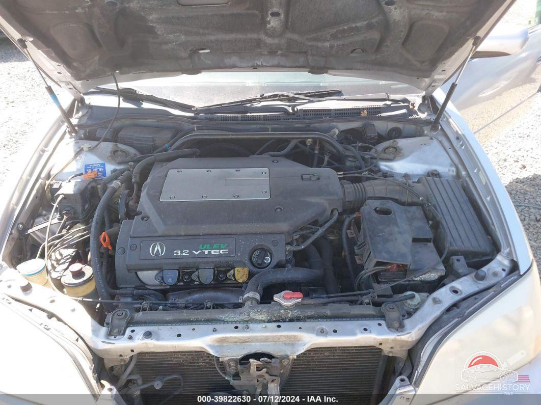 19UYA42411A031195 2001 ACURA 3.2CL photo no. 10