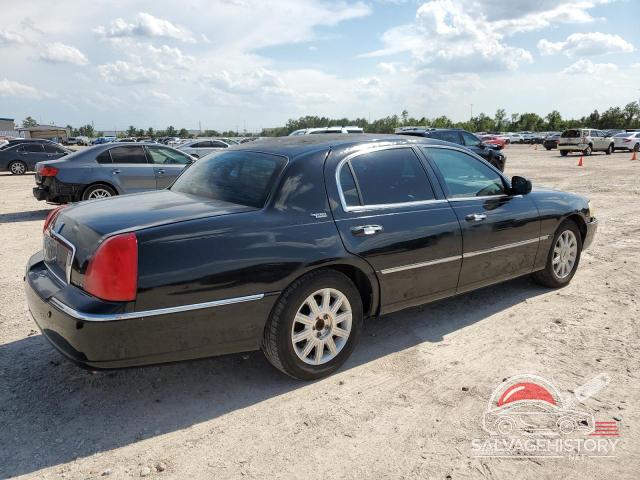 2LNBL8CVXBX764508 2011 LINCOLN TOWNCAR photo no. 3