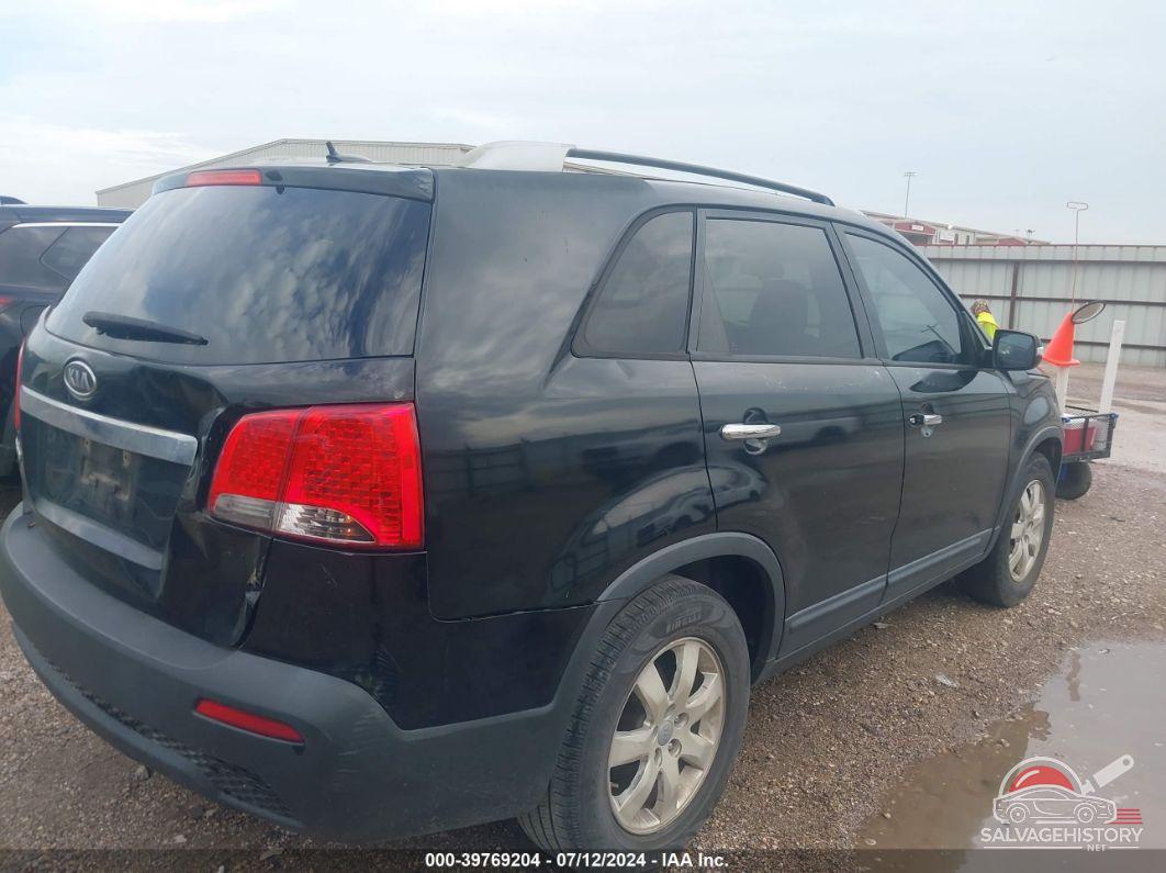 5XYKT4A26DG368044 2013 KIA SORENTO photo no. 4