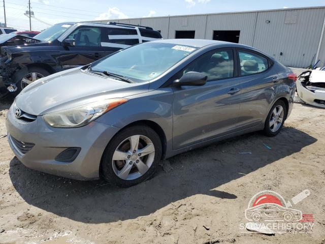 5NPDH4AE4DH360120 2013 HYUNDAI ELANTRA photo no. 3