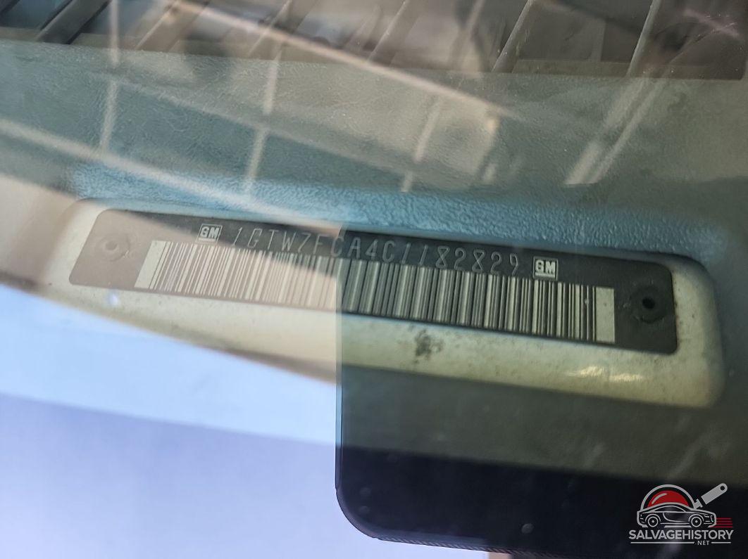 1GTW7FCA4C1182829 2012 GMC SAVANA 2500 photo no. 2