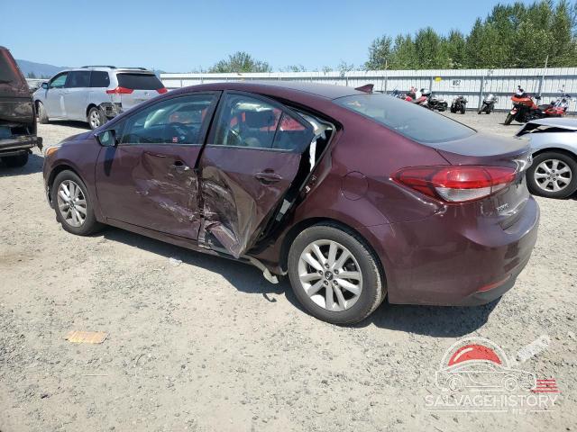 3KPFL4A78HE151465 2017 KIA FORTE photo no. 2