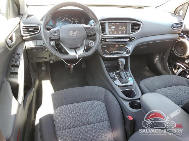 KMHC75LC3HU052718 2017 HYUNDAI IONIQ photo no. 8