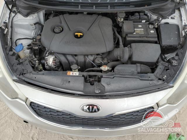 KNAFK4A62G5601063 2016 KIA FORTE photo no. 11