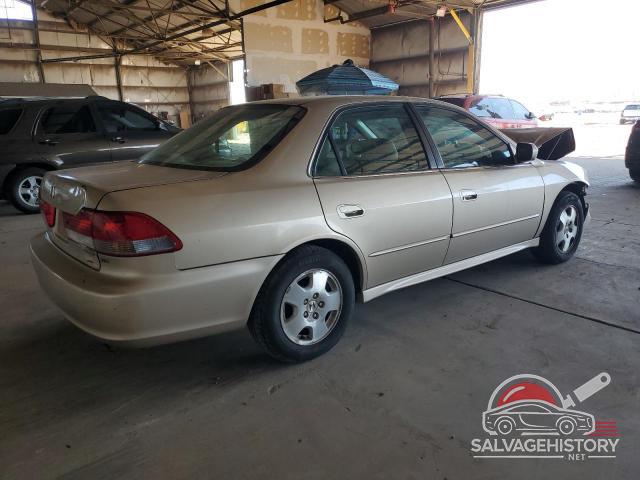 1HGCG16521A085423 2001 HONDA ACCORD photo no. 3
