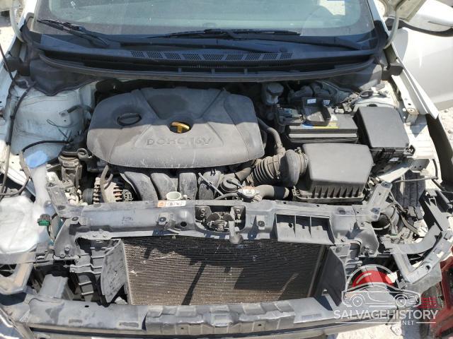 KNAFX4A65G5607909 2016 KIA FORTE photo no. 11
