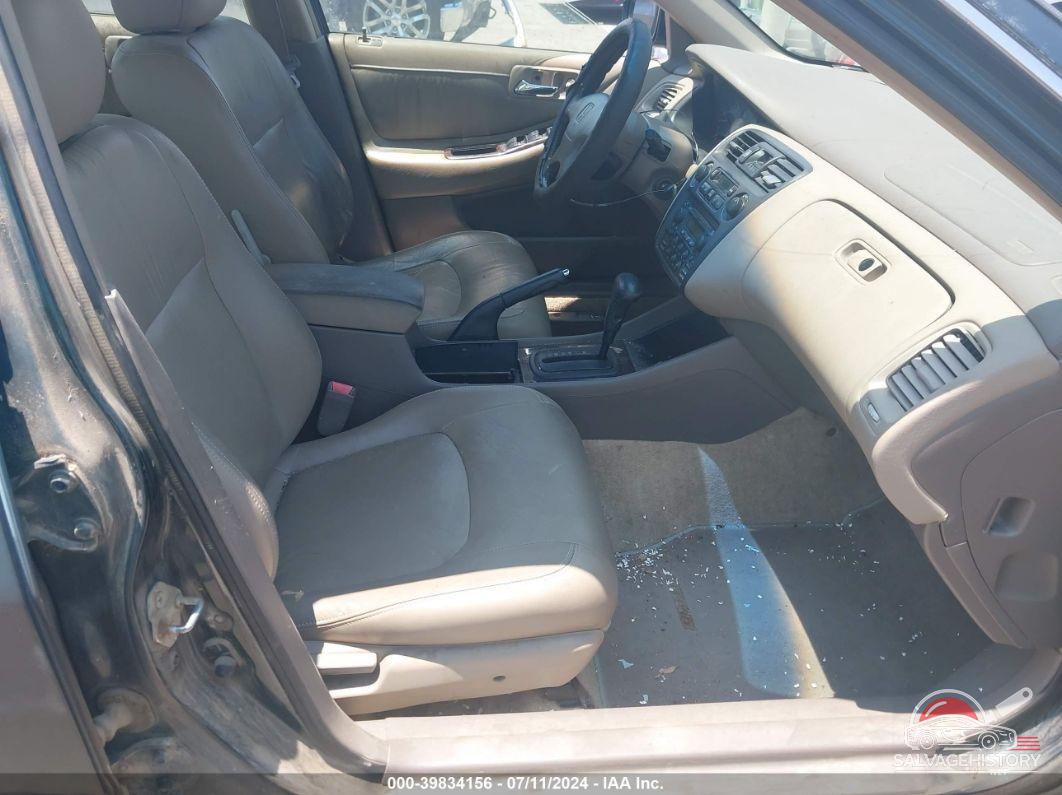 1HGCG1650WA071396 1998 HONDA ACCORD photo no. 5