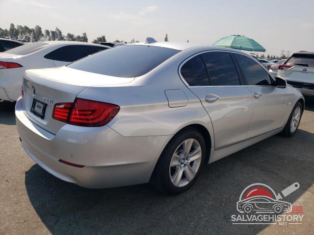 WBAXG5C59CDX04528 2012 BMW 5 SERIES photo no. 3