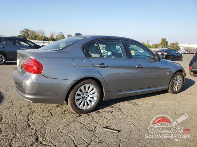 WBAPH57529NL80218 2009 BMW 3 SERIES photo no. 3