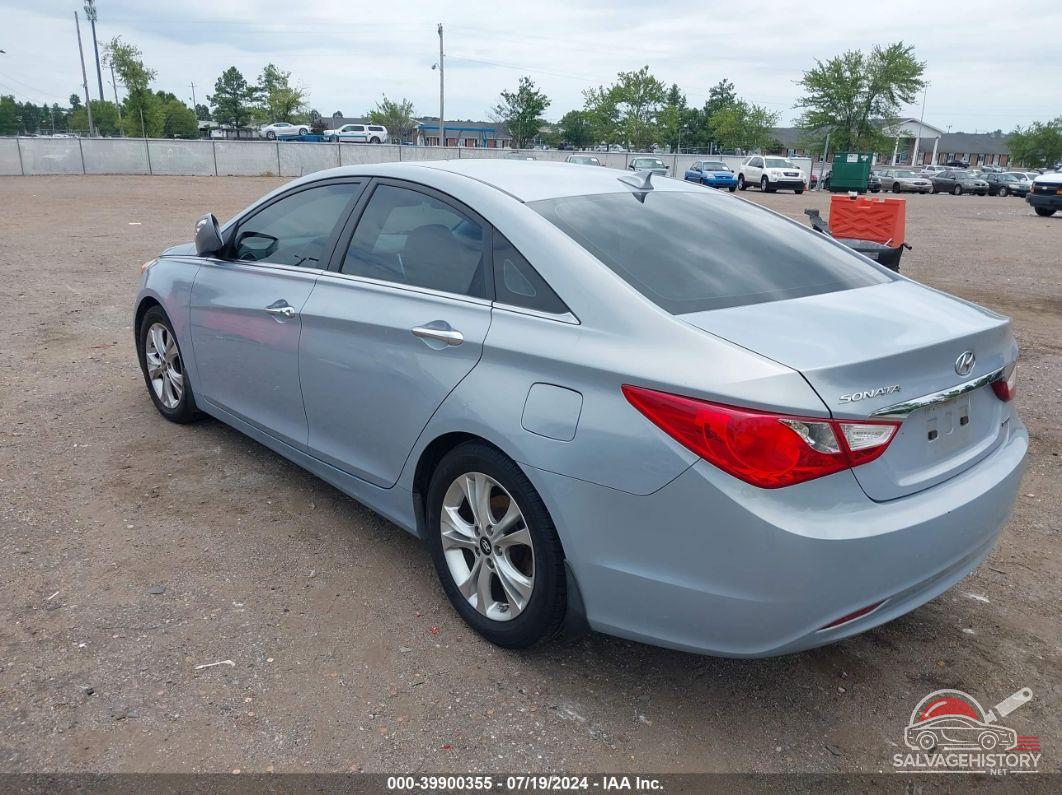 5NPEC4ACXDH517599 2013 HYUNDAI SONATA photo no. 3