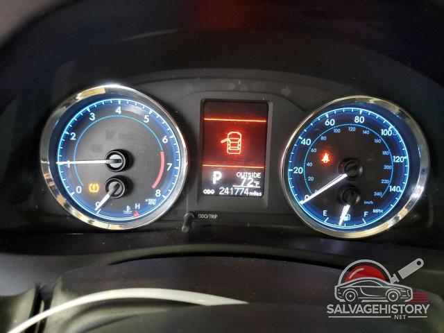 5YFBURHE0HP710406 2017 TOYOTA COROLLA photo no. 9