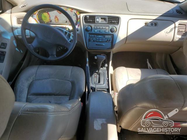 1HGCG2244WA014265 1998 HONDA ACCORD photo no. 8