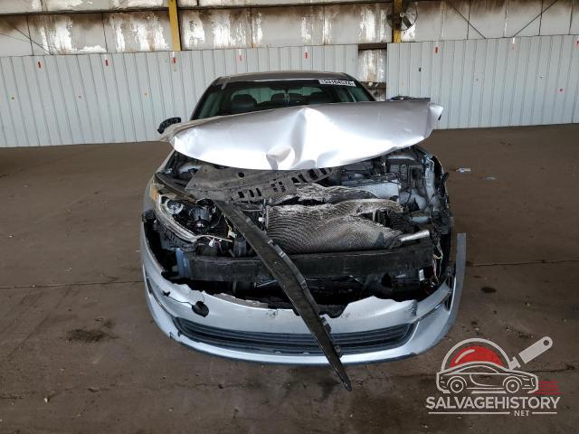 5XXGU4L31GG095452 2016 KIA OPTIMA photo no. 5
