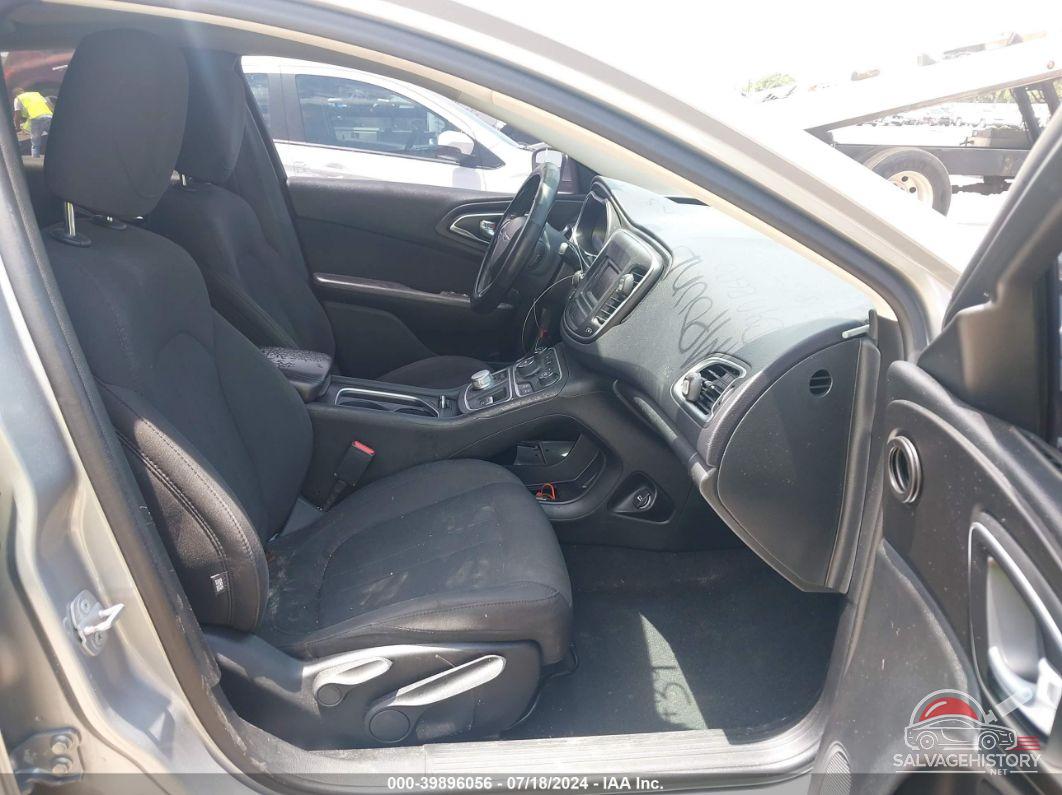 1C3CCCAB5FN684517 2015 CHRYSLER 200 photo no. 5