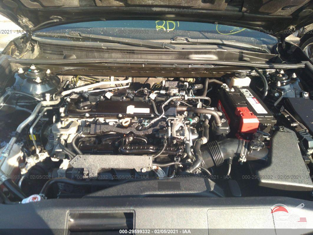 4T1B11HK0JU096025 2018 TOYOTA CAMRY photo no. 10