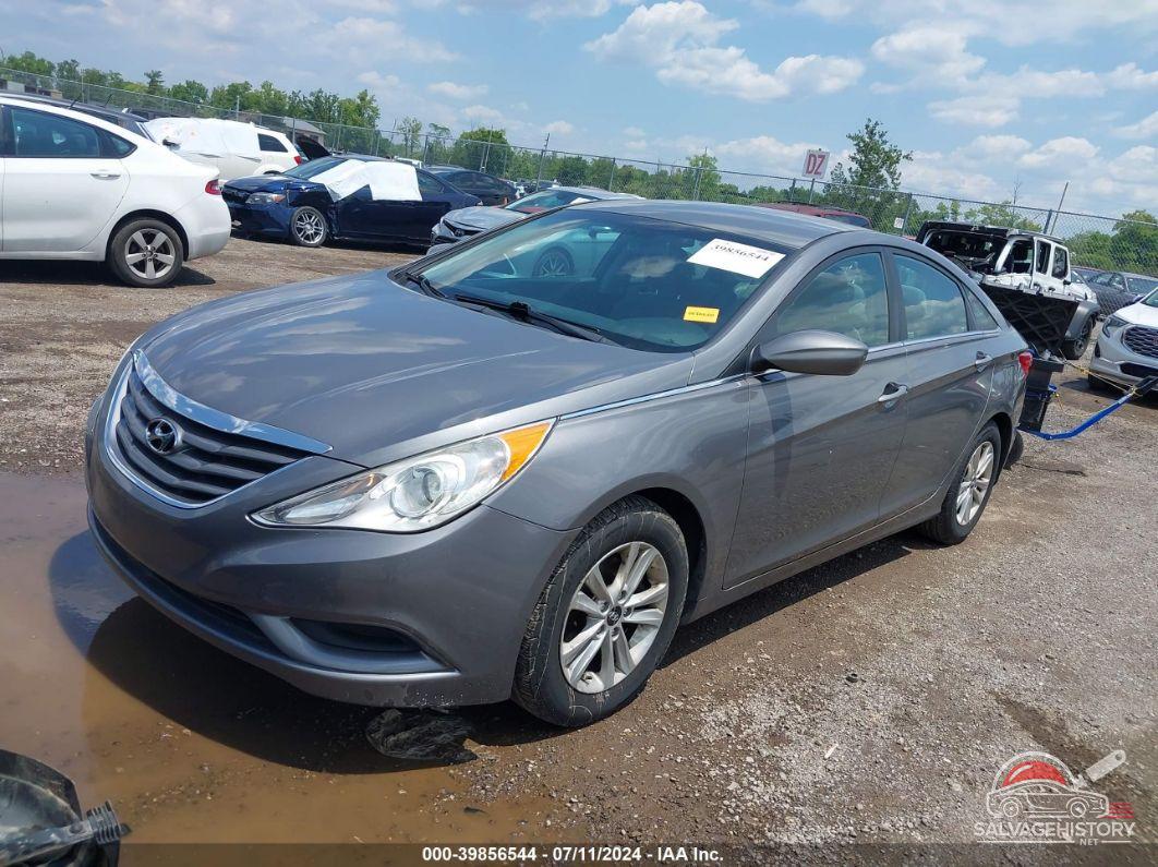 5NPEB4AC9DH651006 2013 HYUNDAI SONATA photo no. 2