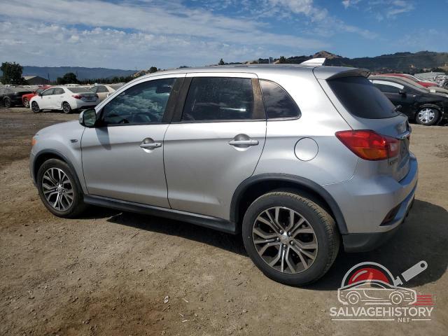 JA4AP3AU2KU017701 2019 MITSUBISHI OUTLANDER photo no. 2