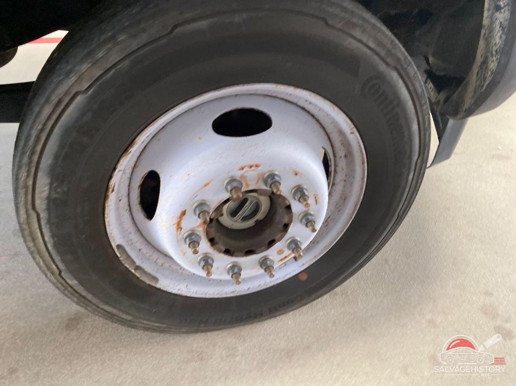 1FDUF5HYXKDA12638 2019 FORD F550 photo no. 3