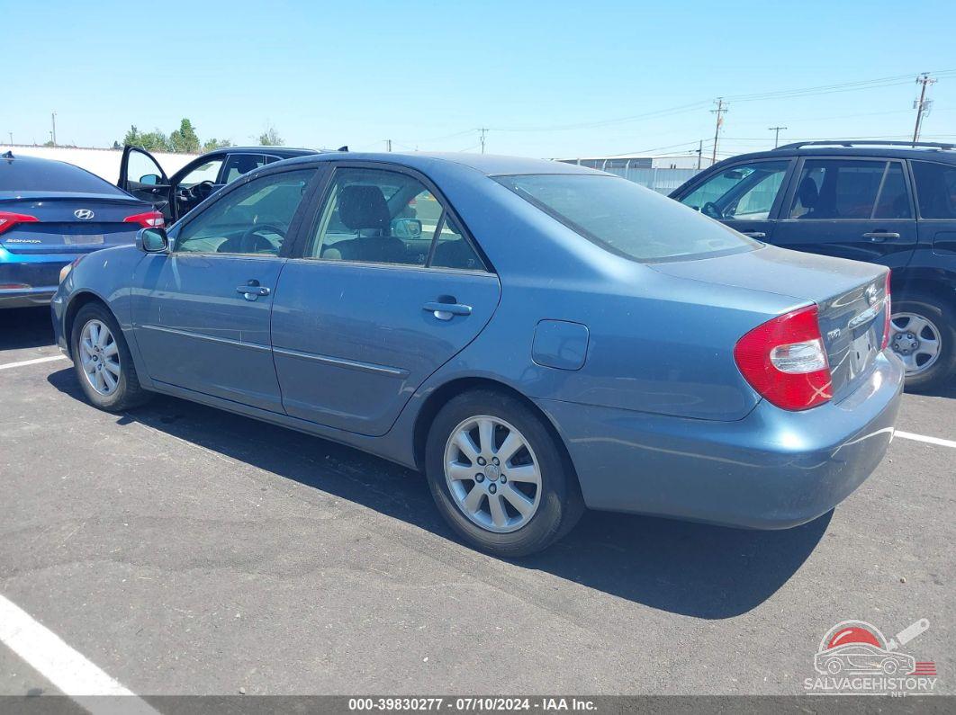 JTDBF30KX20002044 2002 TOYOTA CAMRY photo no. 3