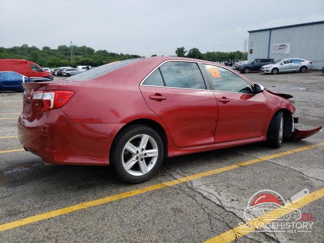 4T1BF1FK0EU763623 2014 TOYOTA CAMRY photo no. 3