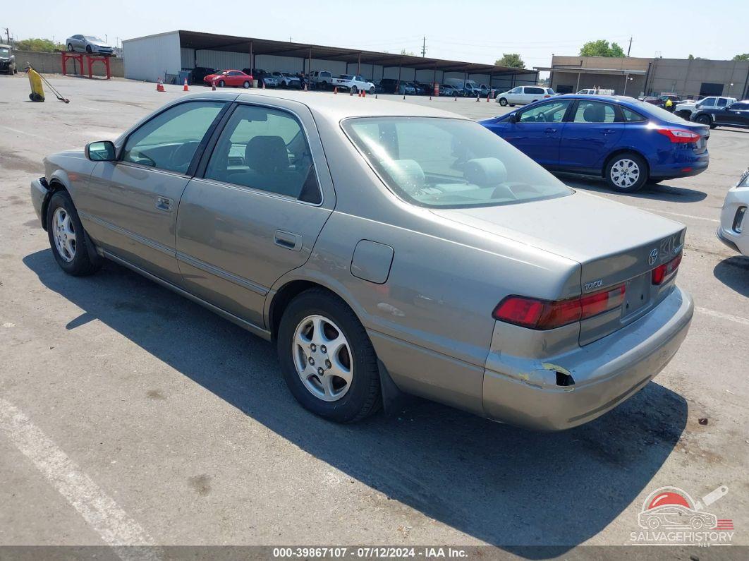 4T1BG22K1WU310377 1998 TOYOTA CAMRY photo no. 3