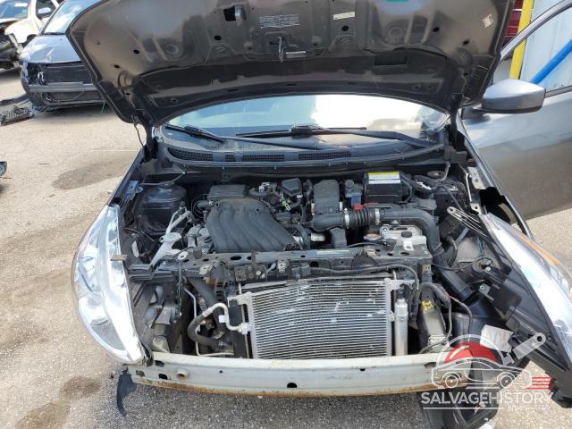 3N1CN7AP8JL877197 2018 NISSAN VERSA photo no. 11