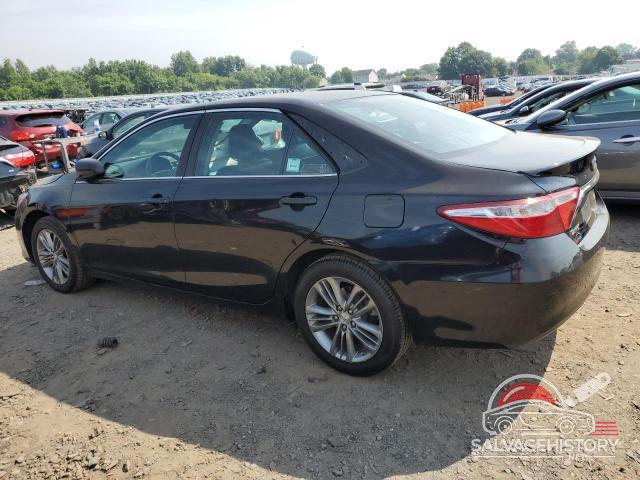 4T1BF1FK9HU736702 2017 TOYOTA CAMRY photo no. 2