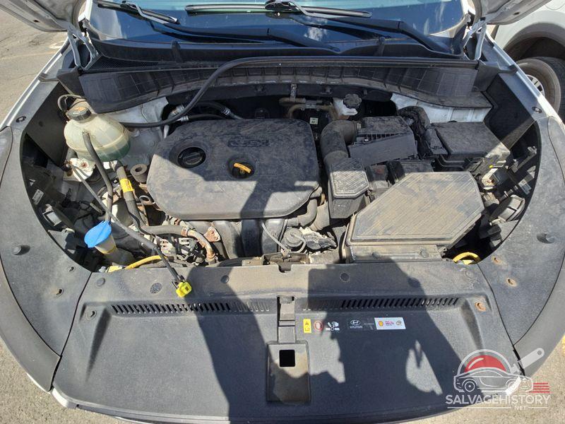 KM8J33A41JU634096 2018 HYUNDAI TUCSON photo no. 8