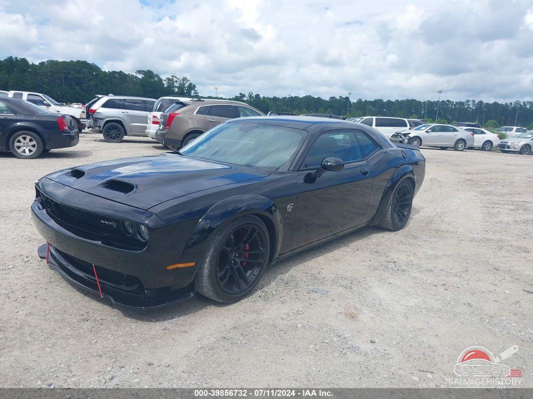 2C3CDZAG4HH572556 2017 DODGE CHALLENGER photo no. 2