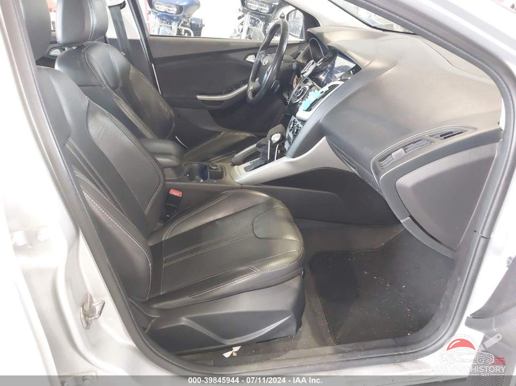 1FADP3F25DL320318 2013 FORD FOCUS photo no. 5