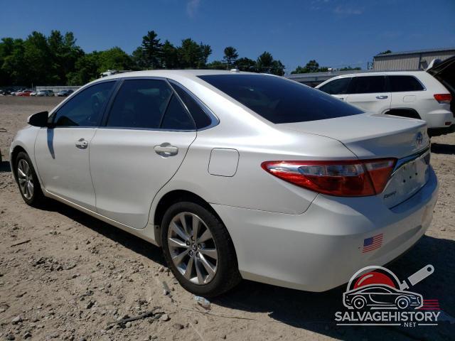 4T1BF1FKXFU958615 2015 TOYOTA CAMRY photo no. 2