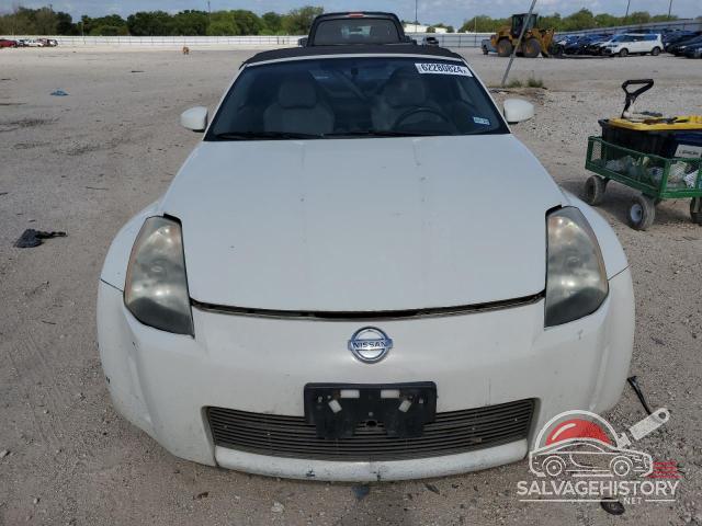 JN1AZ36A65M753658 2005 NISSAN 350Z photo no. 5