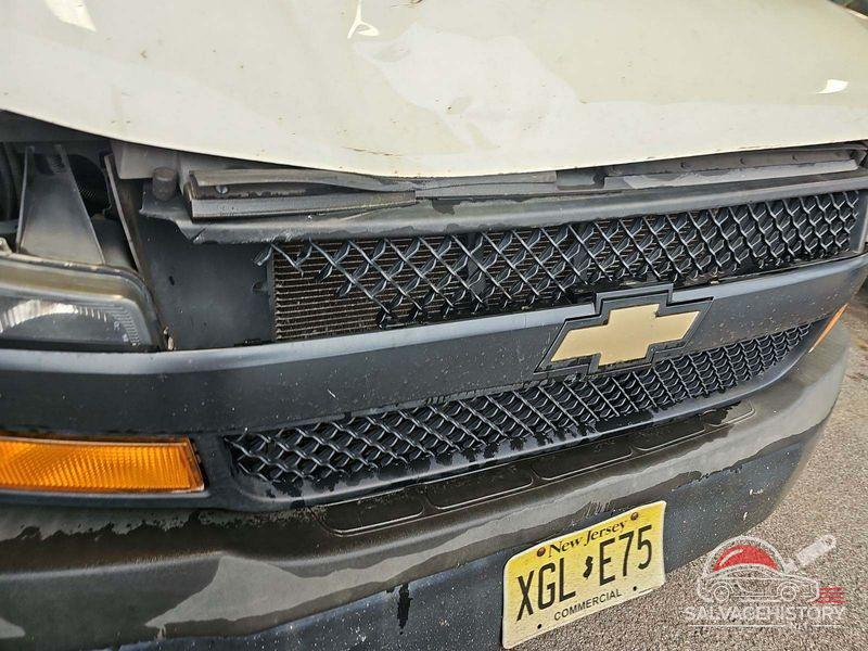 1GCWGAFG2K1243032 2019 CHEVROLET EXPRESS G2500 photo no. 8