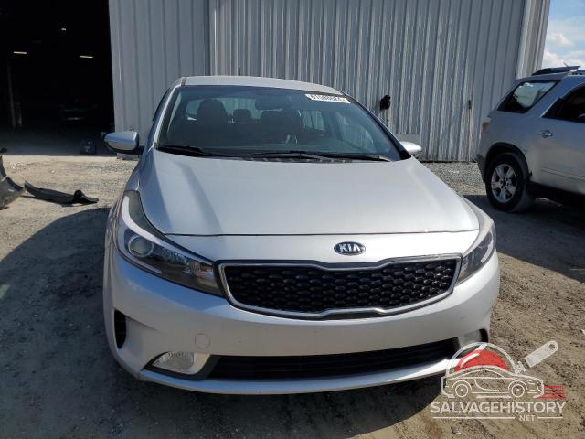 KNAFK5A82H5707361 2017 KIA FORTE photo no. 5