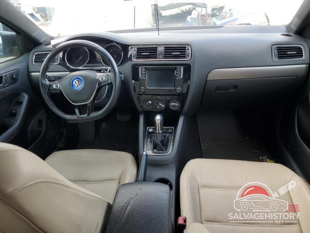 3VWD17AJ8GM343710 2016 VOLKSWAGEN JETTA photo no. 8