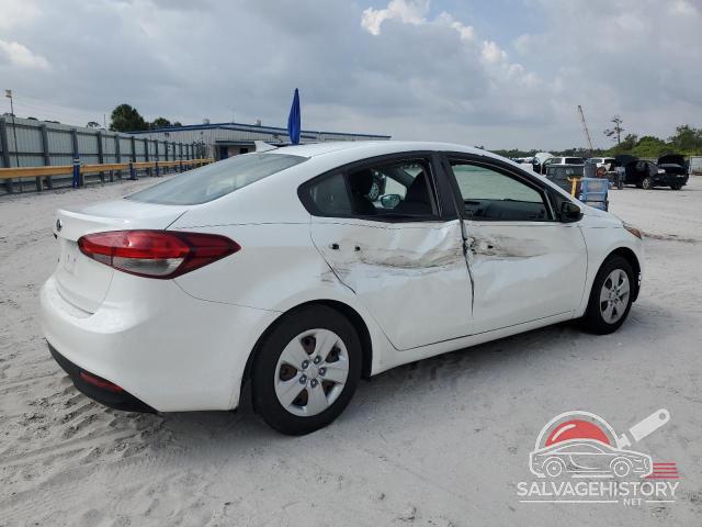 3KPFK4A70HE048821 2017 KIA FORTE photo no. 3