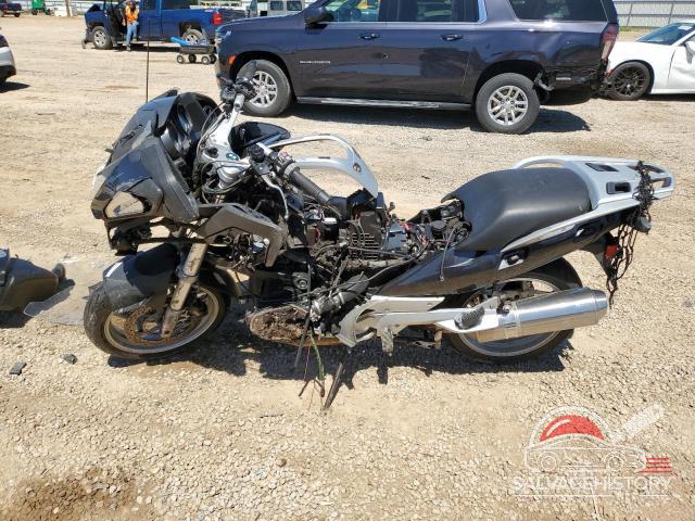 WB1044001BZW18970 2011 BMW R-SERIES photo no. 3