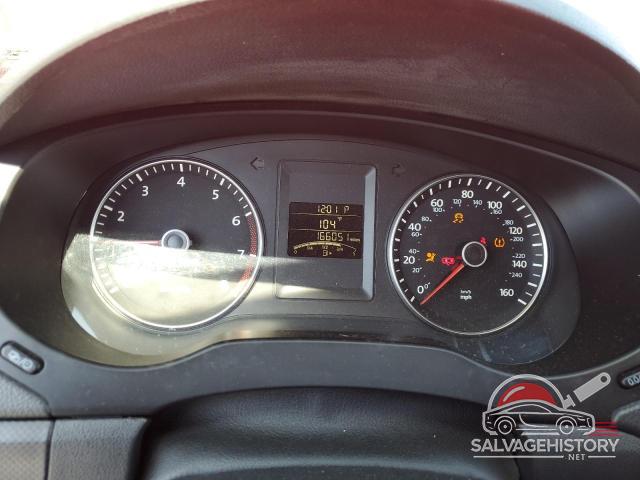 3VWD17AJ4EM395882 2014 VOLKSWAGEN JETTA photo no. 9