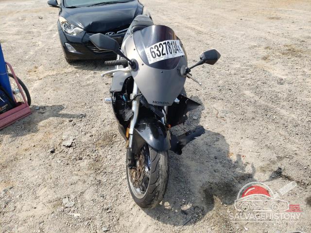 JH2SC501X3M100195 2003 HONDA CBR CYCLE photo no. 2