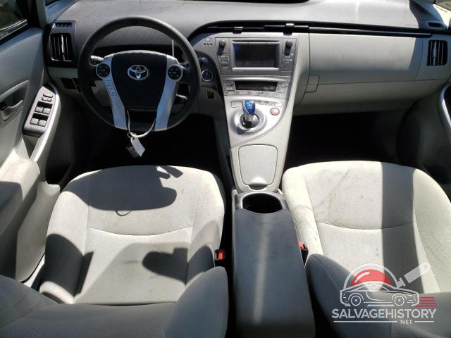 JTDKN3DU5E1769961 2014 TOYOTA PRIUS photo no. 8