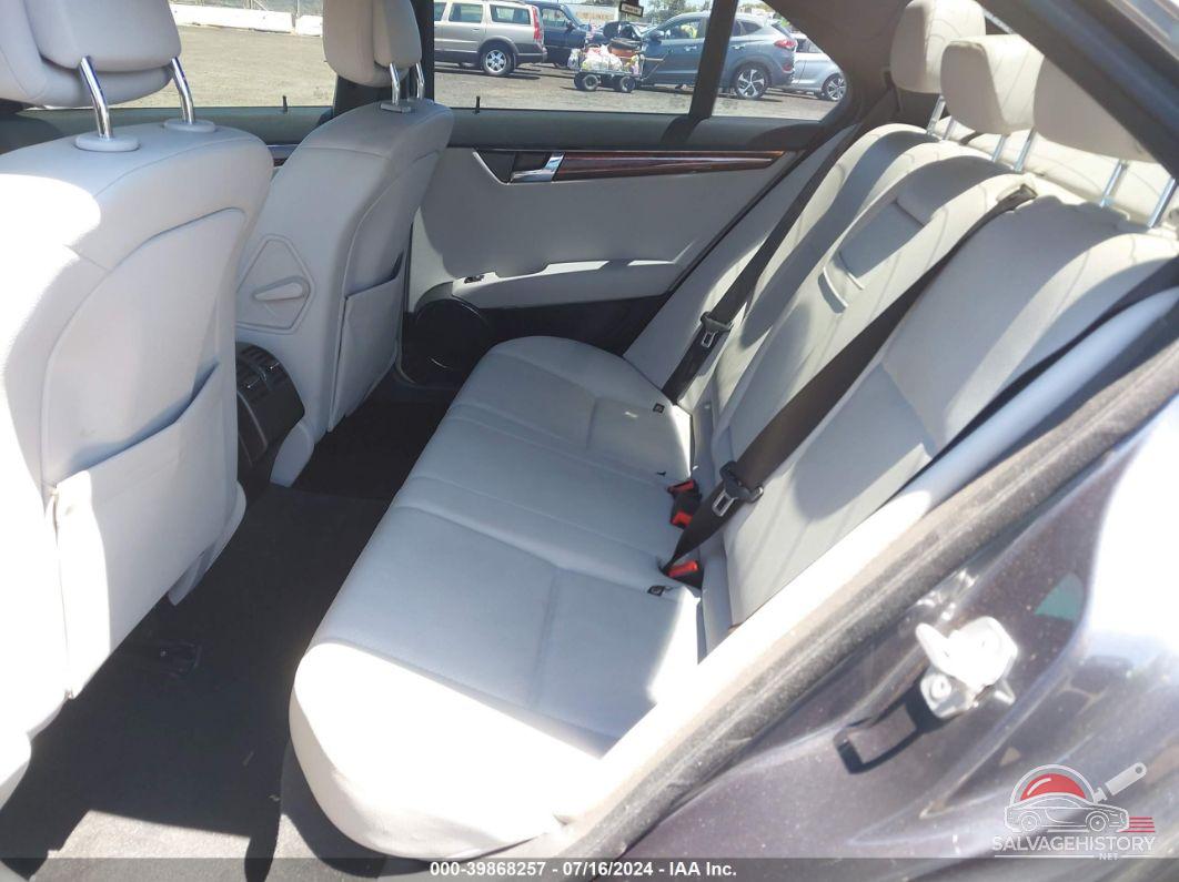 WDDGF54X89R064805 2009 MERCEDES-BENZ C 300 photo no. 8