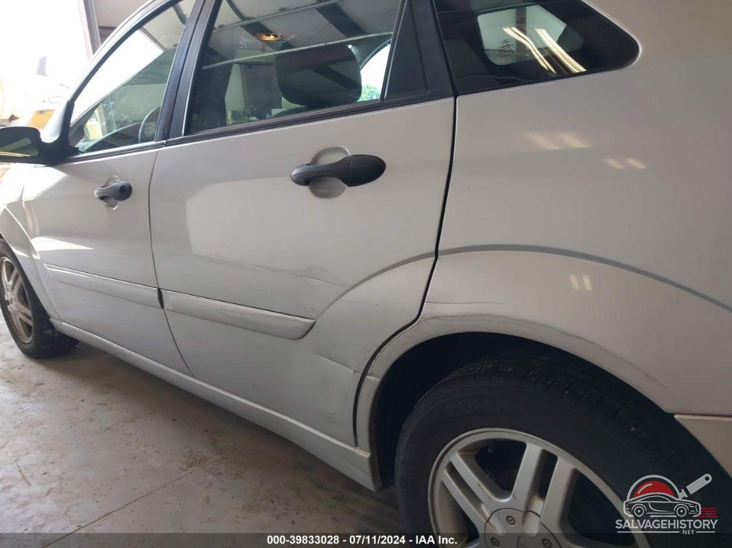 1FAFP34P73W323631 2003 FORD FOCUS photo no. 6