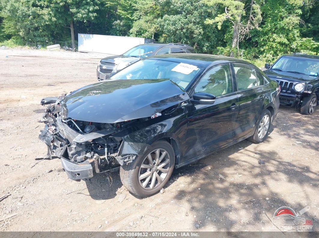 3VWDP7AJ6CM336649 2012 VOLKSWAGEN JETTA photo no. 2