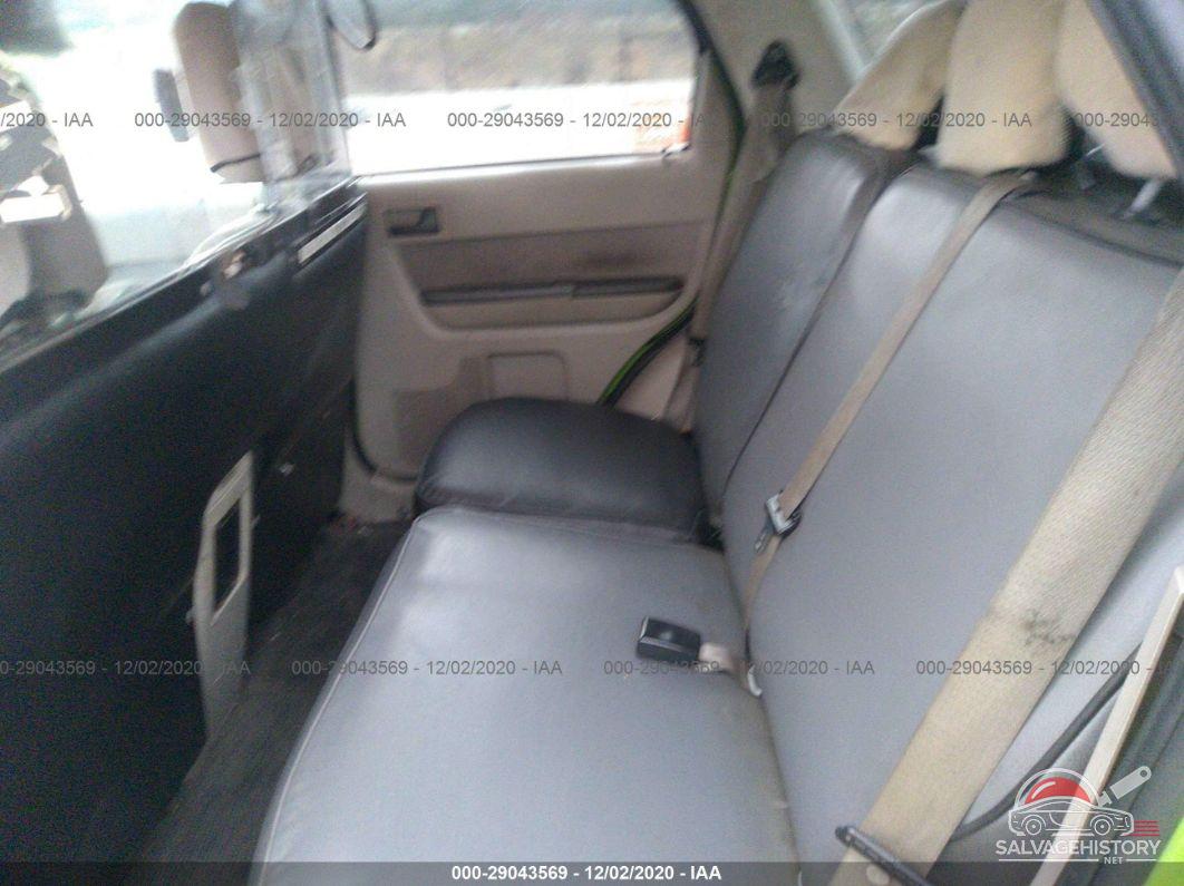 1FMCU4K34BKC32474 2011 FORD ESCAPE photo no. 8