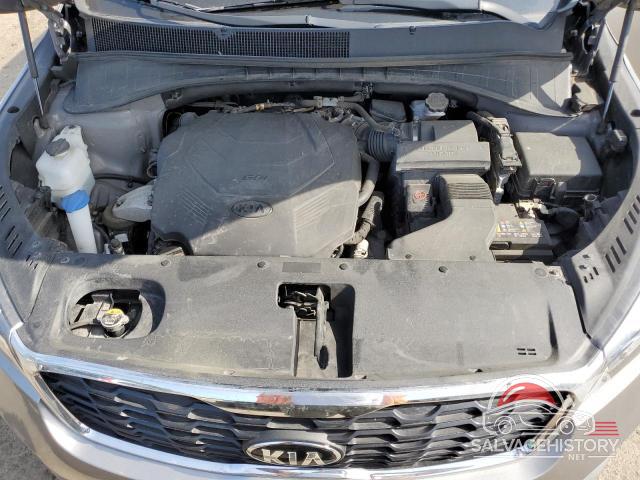 5XYPGDA58KG441447 2019 KIA SORENTO photo no. 12