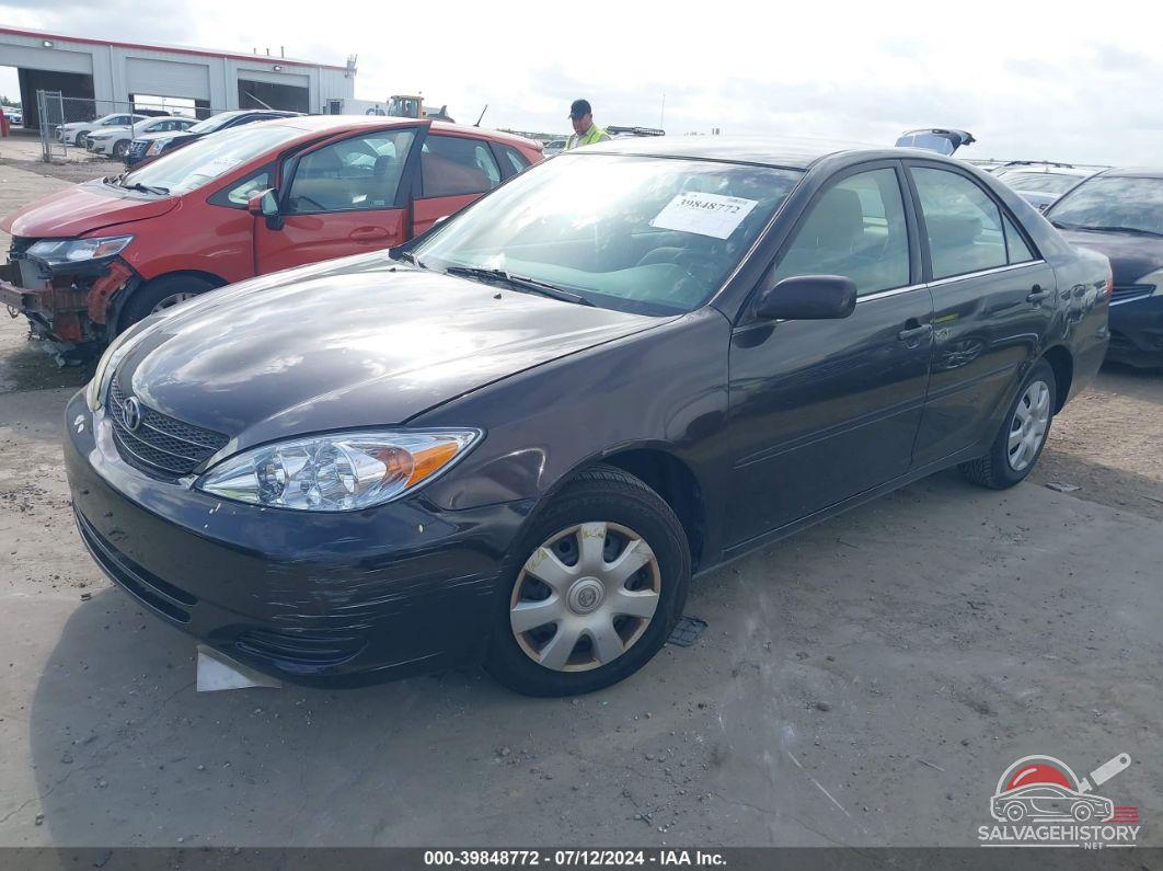 4T1BE32K02U594218 2002 TOYOTA CAMRY photo no. 2